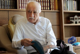 Who is the 75-year-old blamed for Turkey`s deadly coup?